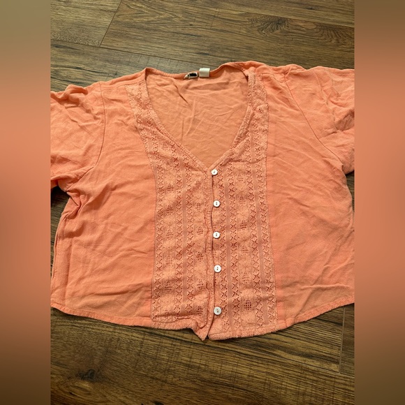 Roxy Cropped Blouse - Picture 1 of 5